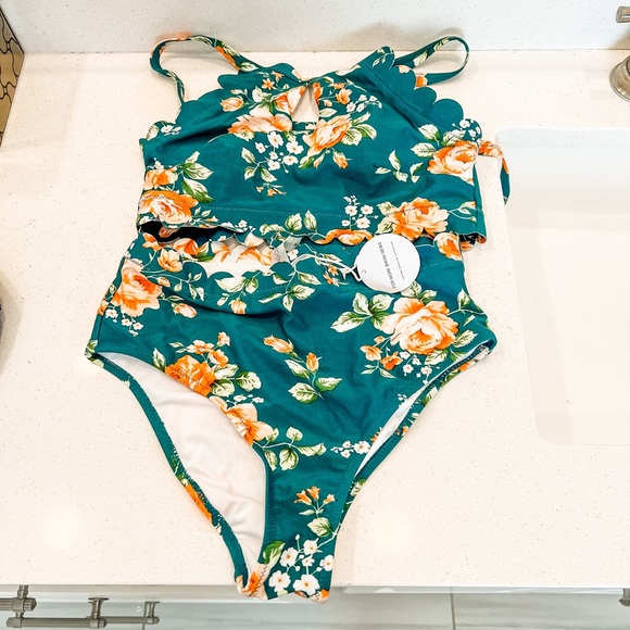 2 piece, high wasted bikini - Picture 1 of 1